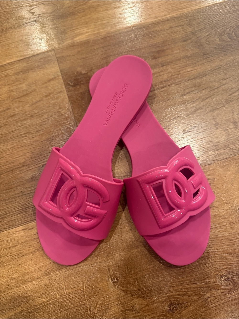 Size 39 Dolce & Gabbana Hot Pink Logo Slide Sandals no box